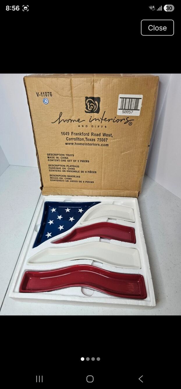 American flag themed serving trays